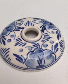Porcelain item43